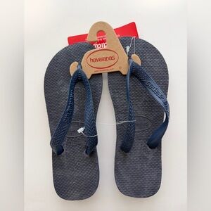Havaianas Navy Flip Flops Size 6W/5M